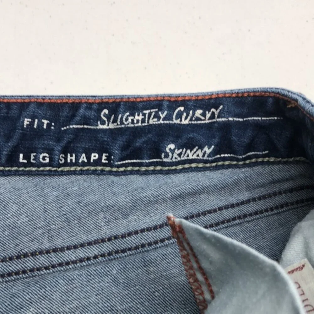 PREMIUM EDDIE BAUER SLIGHTLY CURVY SKINNY JEANS 10/30x28 ⭐️
